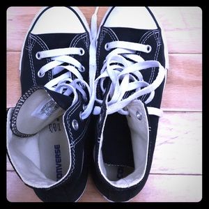 Converse shoes youth us size 3